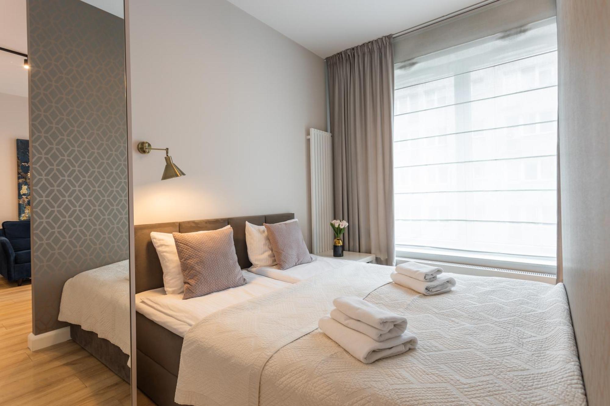 Golden Apartments Warsaw - Luxury Building With Terrace On The Roof - Sienna Str Ngoại thất bức ảnh